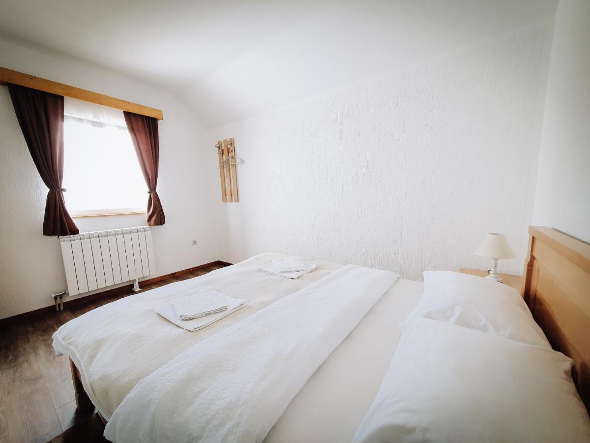 Apartmani Stari Gaj Žabljak Exteriör bild